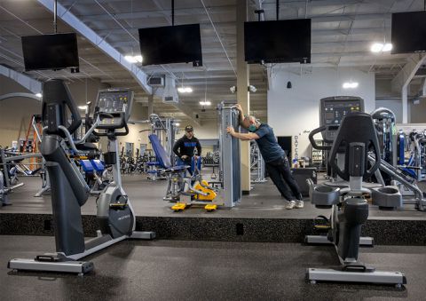 Nederlanders vinden 'before & after'-foto's vreselijk: zoveel procent raakt gedemotiveerd om te sporten