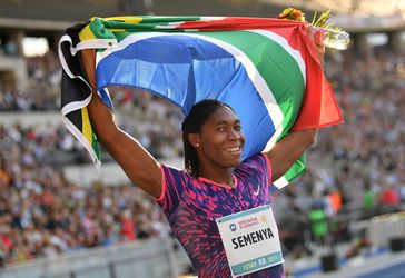 Semenya snelste vrouw ooit op 600 meter (video)