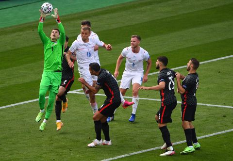 Kroatië en Tsjechië delen de punten na saai duel op Hampden Park