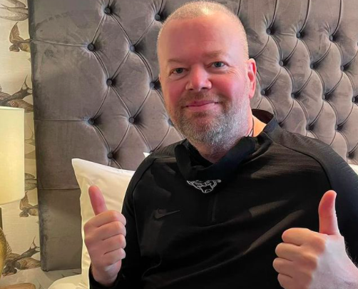 📸 | Van Barneveld plaatst hartverwarmend Insta-berichtje: 'Kan jullie niet genoeg bedanken'