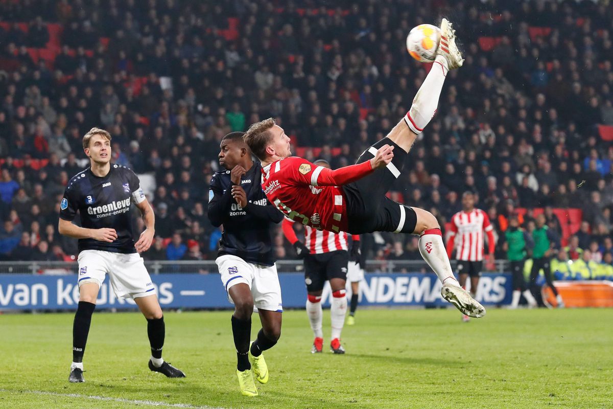 Lekker Luuk! De Jong heeft z'n 100e PSV-goal te pakken