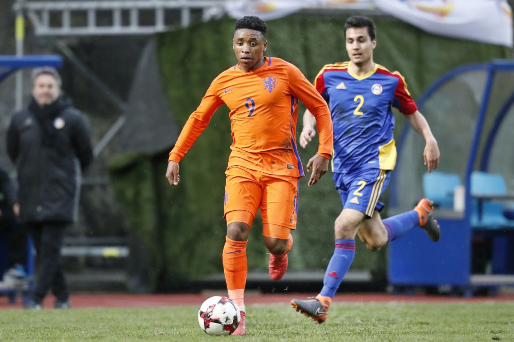 Bergwijn, Rosario, Groeneveld en Dumfries debuteren in selectie Oranje