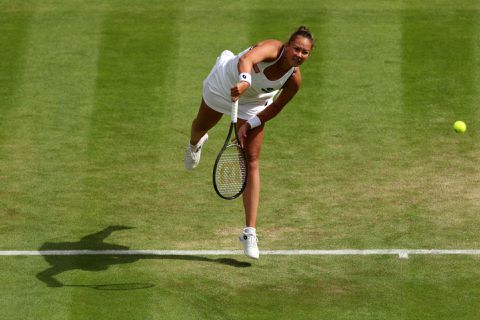 Pattinama-Kerkhove droomt even van megastunt, maar buigt toch voor onoverwinnelijke Swiatek