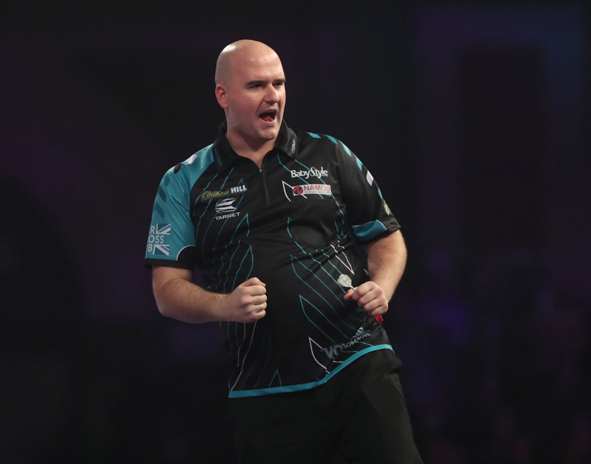 Rob Cross wint zinderende kwartfinale van Van den Bergh met 5-4