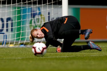 Keepster Jennifer Vreugdenhil weg bij Valencia: 'Was al een tijdje niet gelukkig'