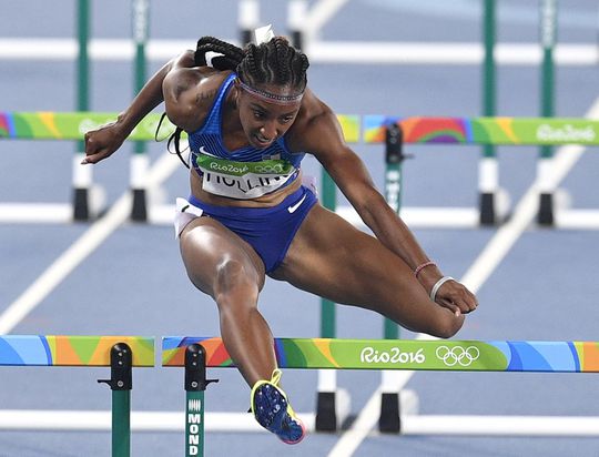 Olympisch kampioene Rollins voor 1 jaar geschorst