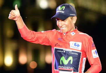 Kersverse Vuelta-winnaar Quintana tekent nieuw Movistar-contract