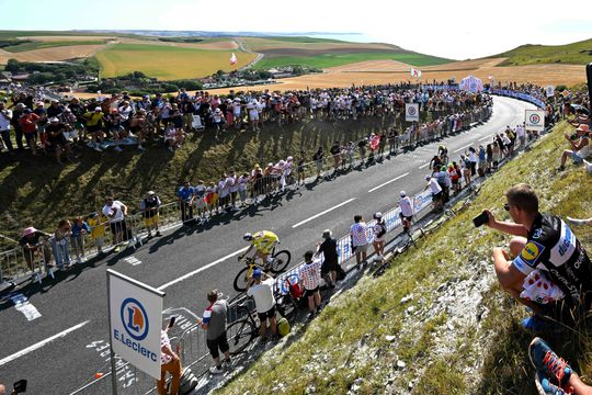 Zorgt etappe 12 in de Tour de France naar de 'Nederlandse' Alpe d’Huez opnieuw voor spektakel?