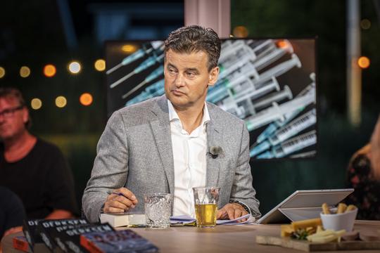 Veronica Inside-kijkers vinden Wilfred Genee, Gijp en Derksen laf: 'Iedereen afzeiken en nu stil blijven'