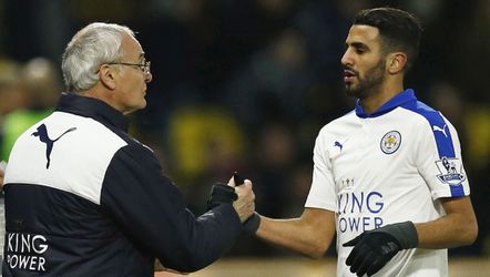 Leicester City doet goede zaken in gevecht om landstitel