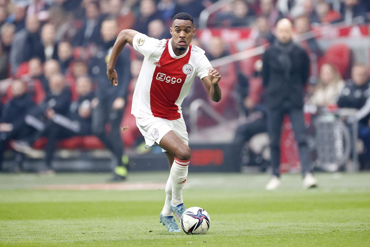 Ryan Gravenberch heeft slecht nieuws voor Ajax: 'Contractonderhandelingen stopgezet'