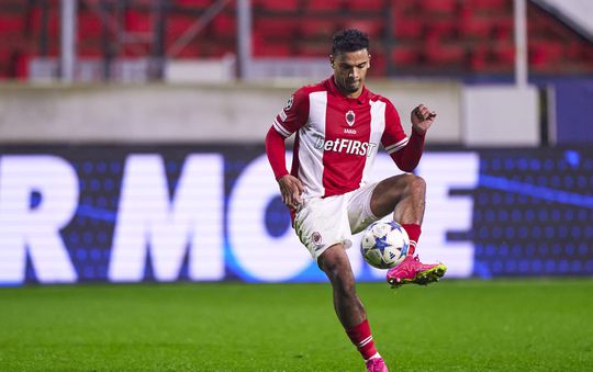 'Italiaanse club klopt bij Ajax aan voor definitieve overname Owen Wijndal'