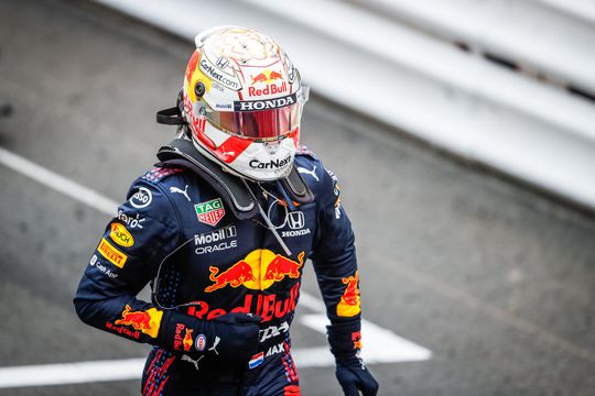 🎥 | Max Verstappen baalt na chaotische kwalificatie: '3e training was klote'