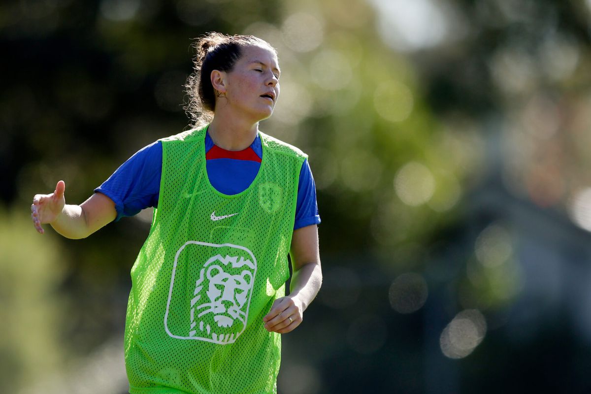 Oranje Leeuwin biedt excuses aan na haka-rel: 'Wilde niet de spot drijven'