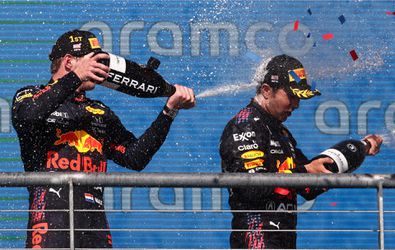 🎥 | Max Verstappen is happy met tactische gok: 'Pakte goed uit'