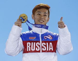 'Shorttracker Ahn, enorme concurrent van Sjinkie Knegt, geschorst voor Winterspelen'