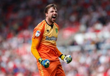 Krul promoveert met Norwich en keert terug naar vertrouwde Premier League (video)