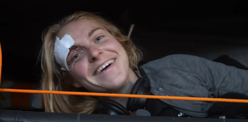 🏴‍☠️ | Storm op zee, Nederlandse zeilster valt uit bed: 'Ik zie eruit als een piraat'