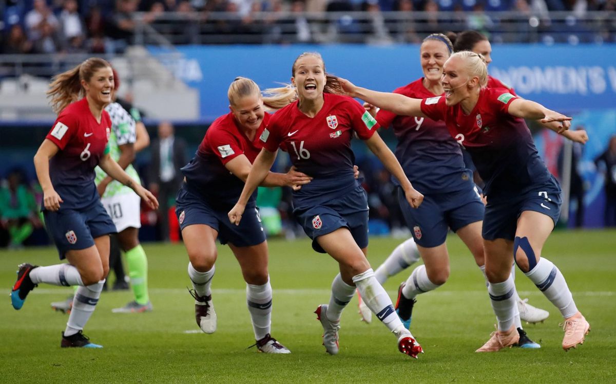 WK: ook voetbalsters van titelfavoriet Noorwegen pakken zege