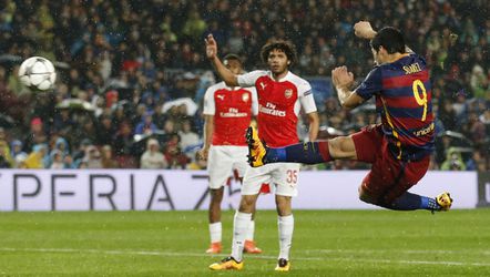 Supertrio schiet Barça hoogstpersoonlijk langs Arsenal