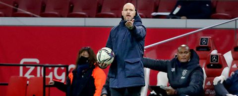 Erik ten Hag wijst zonder namen te noemen schuldigen aan voor verliespartij