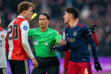 Mats Wieffer kreeg 2 keer geel voor dezelfde situatie bij De Klassieker