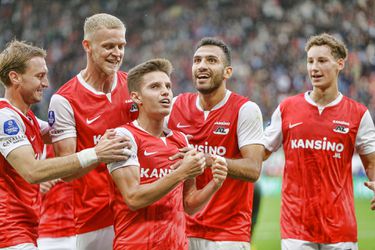 TV-gids: op welke zender is AZ - Legia vanavond live te zien?