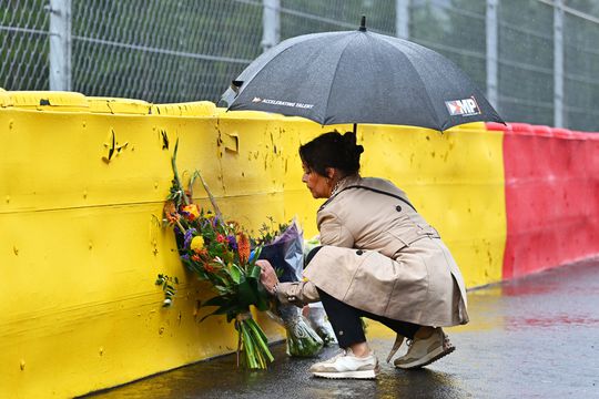 Moeder van overleden Dilano van 't Hoff over fatale crash: 'Uitgerekend die jongen rijdt hem aan'