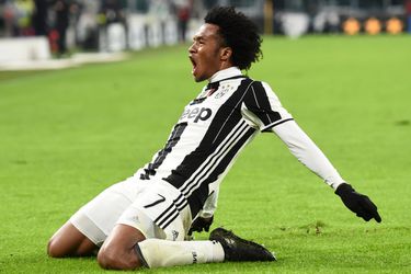 Juventus wint dankzij prachtgoal Cuadrado van Inter