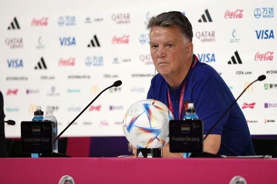 🎥  | Louis van Gaal tegen Valentijn Driessen: 'Ik denk niet dat jouw mening de juiste mening is'