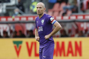 Robben wint nieuwe oeuvreprijs: 'Arjen is een parel aan de eredivisiekroon'