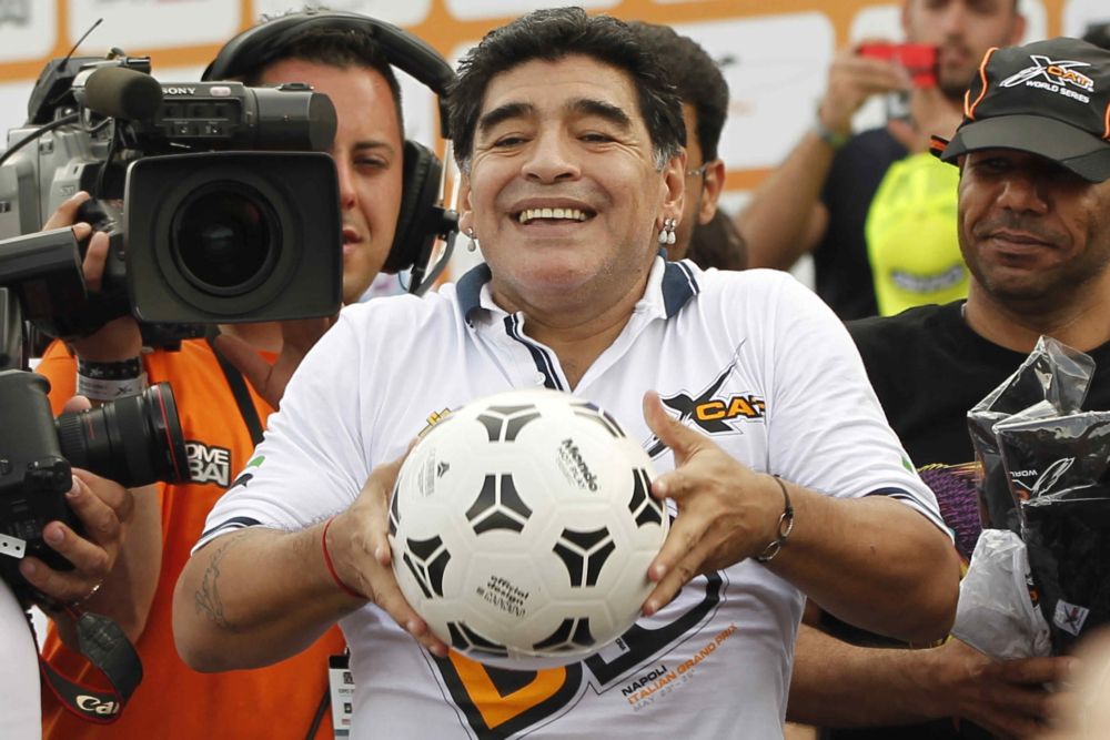Maradona: 'Kane moet Higuain opvolgen'