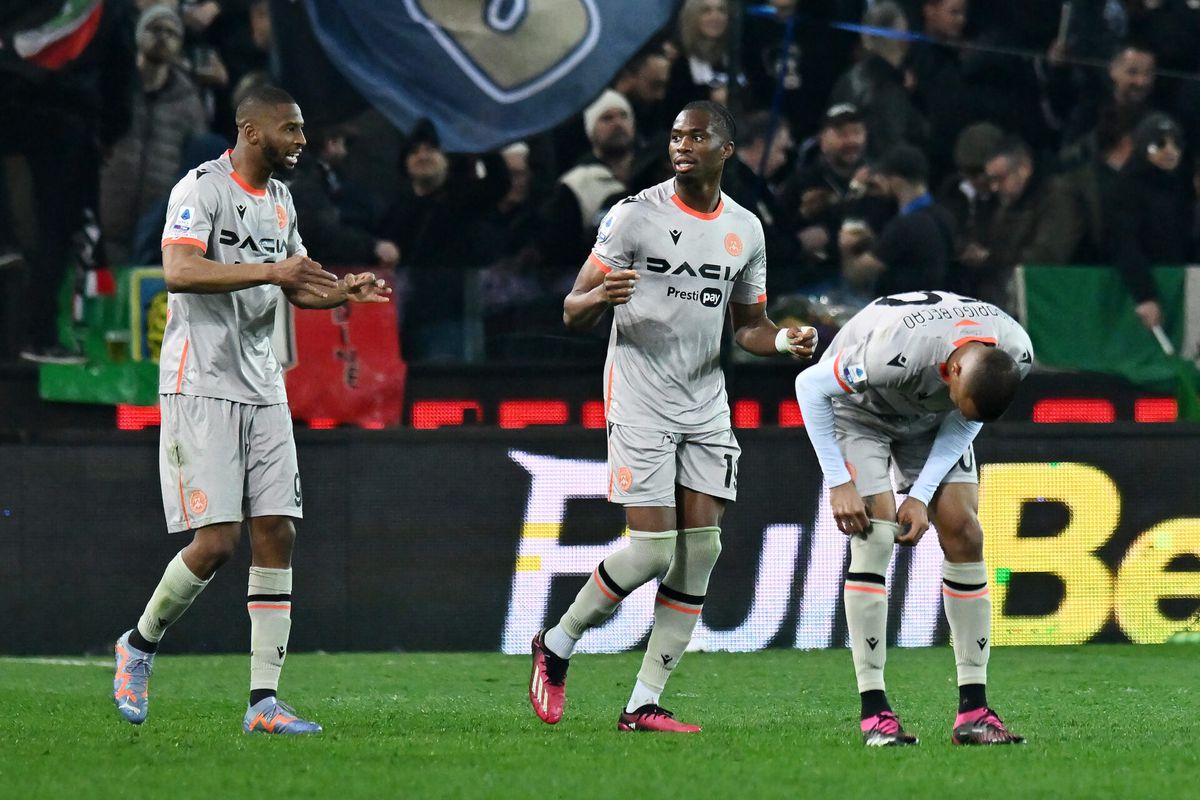 🎥 | Udinese bezorgt Milan nieuwe Serie A-nederlaag op recordavond Zlatan