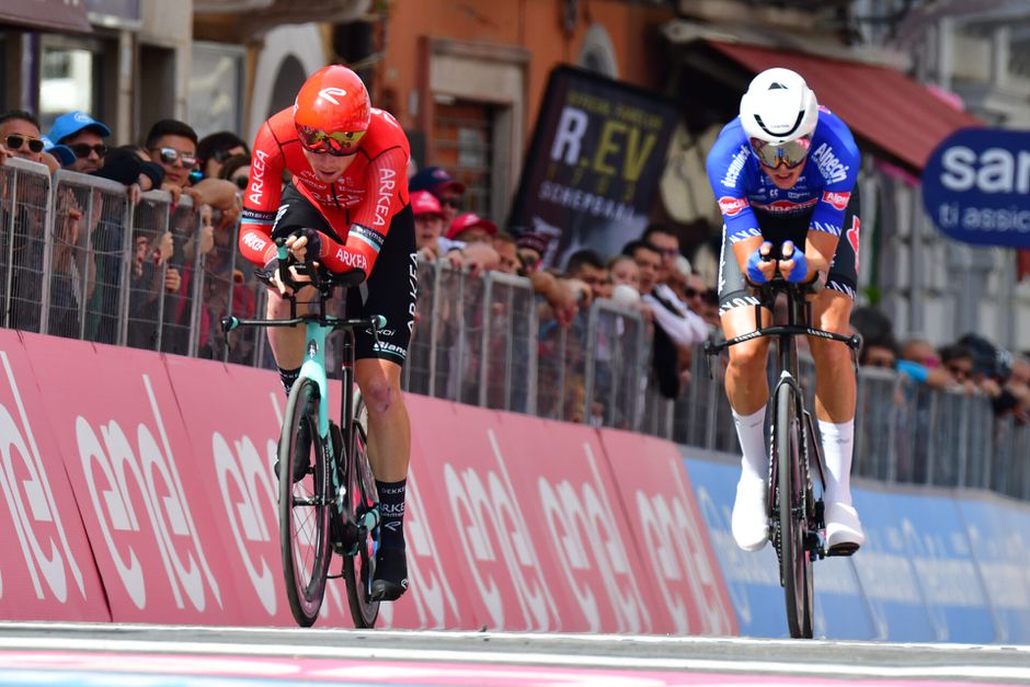 Giro d'Italia etappe 5: sprintkanonnen loeren op hun kans op weg naar Salerno