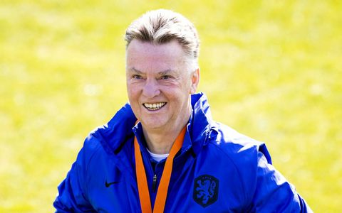 Barcelona, Manchester United en UEFA sturen Louis van Gaal steunbetuigingen