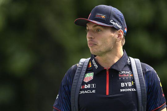 😂​ | Wanhopige fan wil Max Verstappen uit de Formule 1 verbannen