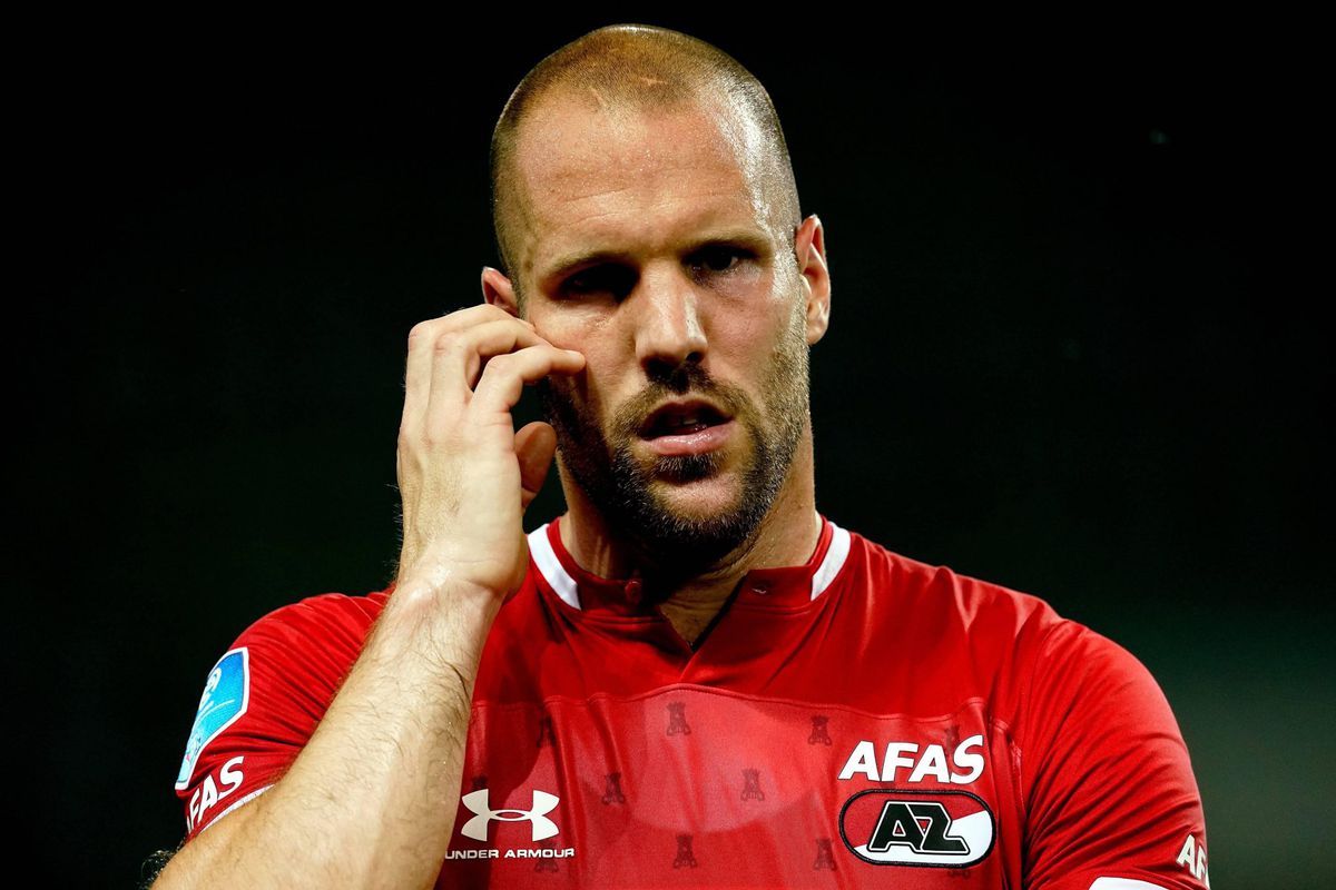 Ron Vlaar geschrokken na instorten stadion: ‘Dit is wel heftig’