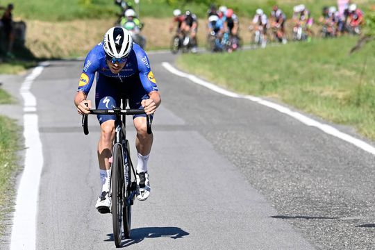 2 renners van Quick-Step lopen breuken op na aanrijding