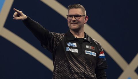 Programma WK darts dinsdag 21 december: twee Nederlanders in actie