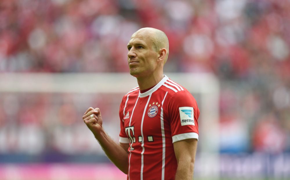 'De kogel is door de kerk: Robben verlengt contract bij Bayern'