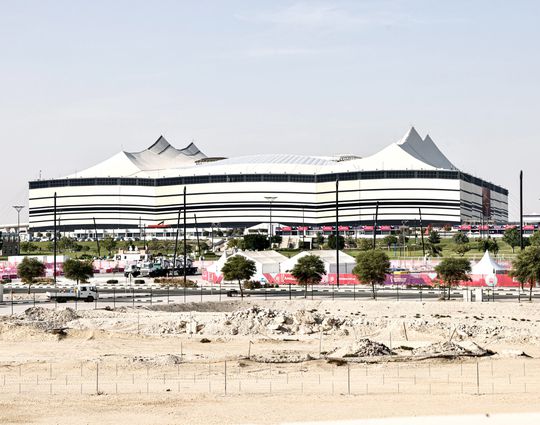 📸 | Doha is nog lang niet klaar voor WK: 'Arbeiders werken dag en nacht in spookstad'