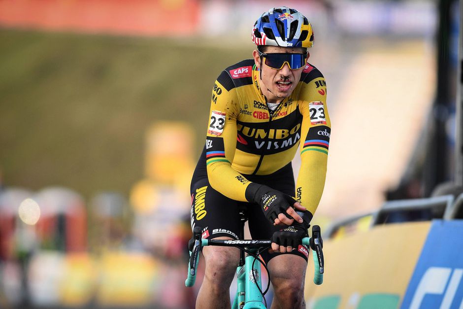 Wout van Aert pakt zonder VDP 1e winst sinds horrorval