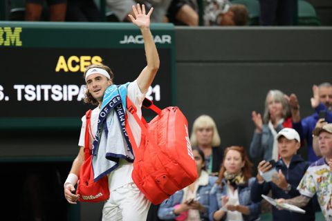 Stefanos Tsitsipas zegt sorry voor 'racistische' opmerking over Nick Kyrgios: 'Ik heb geen vooroordelen'