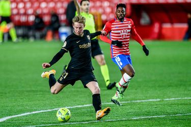 🏆 | Frenkie maakt kans op Speler van de Maand-titel, maar concurrentie is hevig