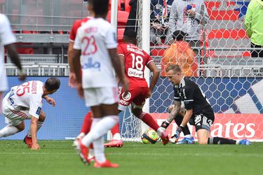 🎥 | Ai! 1e tegengoal van Marco Bizot bij Lyon