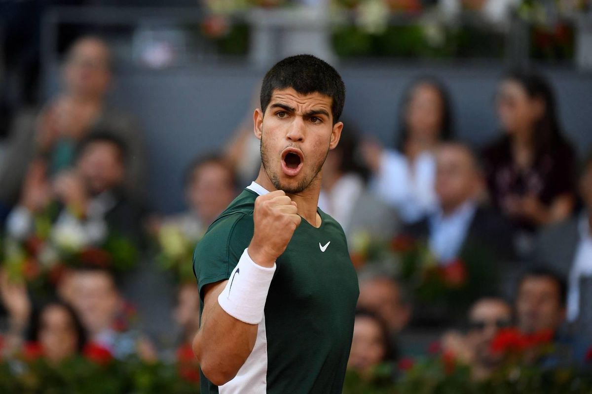 Novak Djokovic tipt Carlos Alcaraz als winnaar van Roland Garros: 'Zijn spel is indrukwekkend'