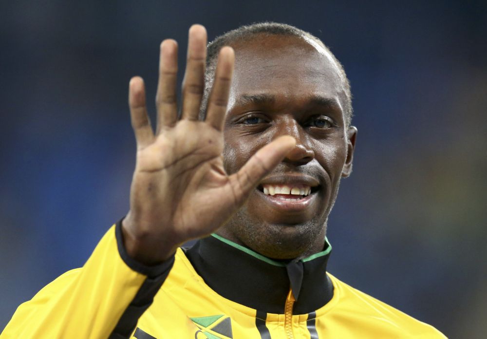 Bolt in z'n een-na-laatste race ooit door naar finale 100 meter