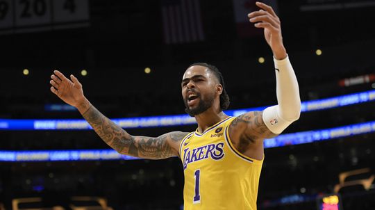 Vernieuwd LA Lakers wint bij terugkeer puntenkoning LeBron James van Pelicans