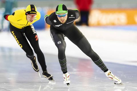 Patrick Roest blijft Jorrit Bergsma nét voor na 5 kilometer bij wereldbekerkwalificatie