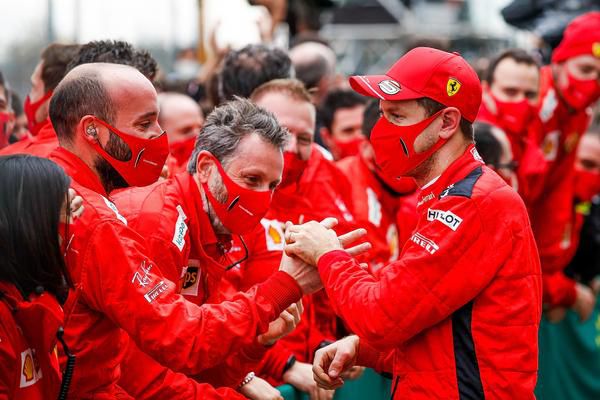 Vettel is klaar met Ferrari: 'De liefde is over, ik heb niks gepresteerd'